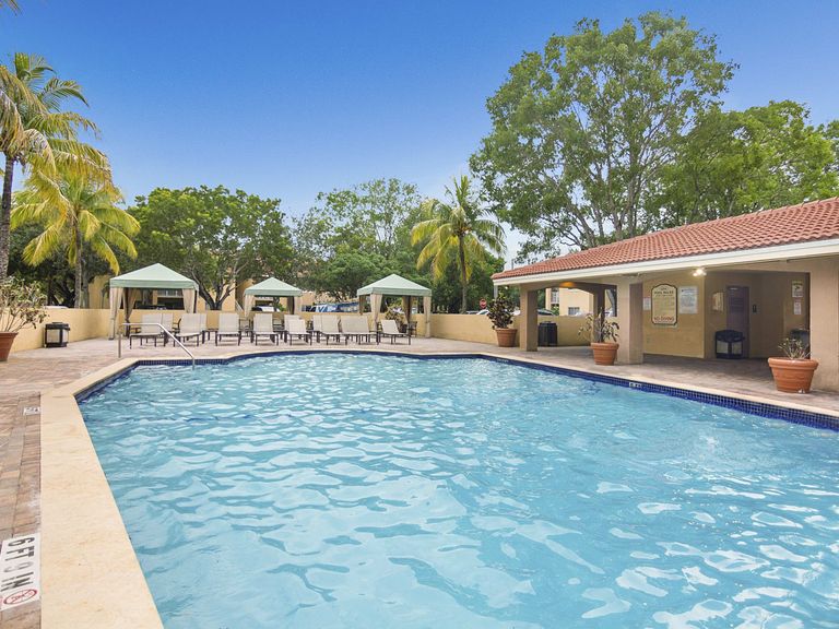 Fairway View apartments in Hialeah, FL – photo 30