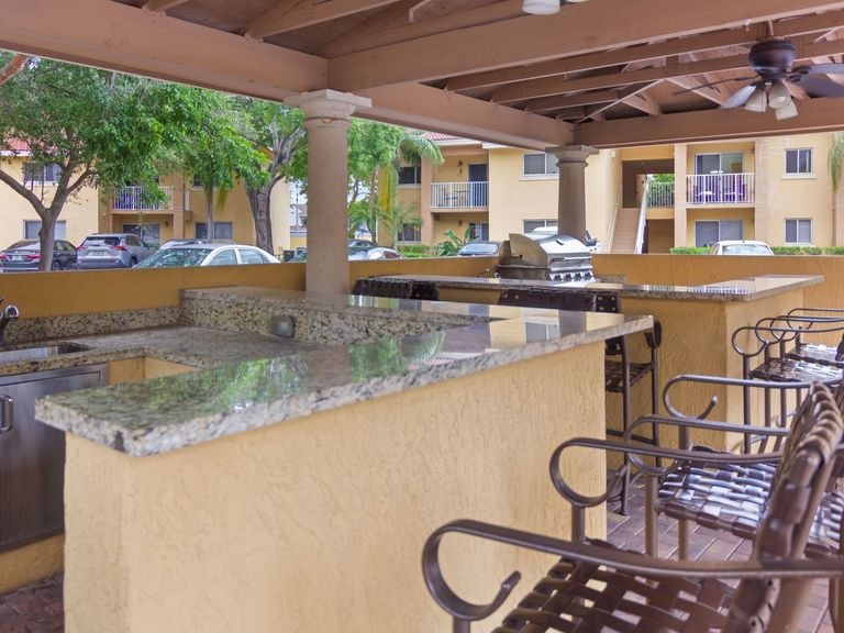 Fairway View apartments in Hialeah, FL – photo 8