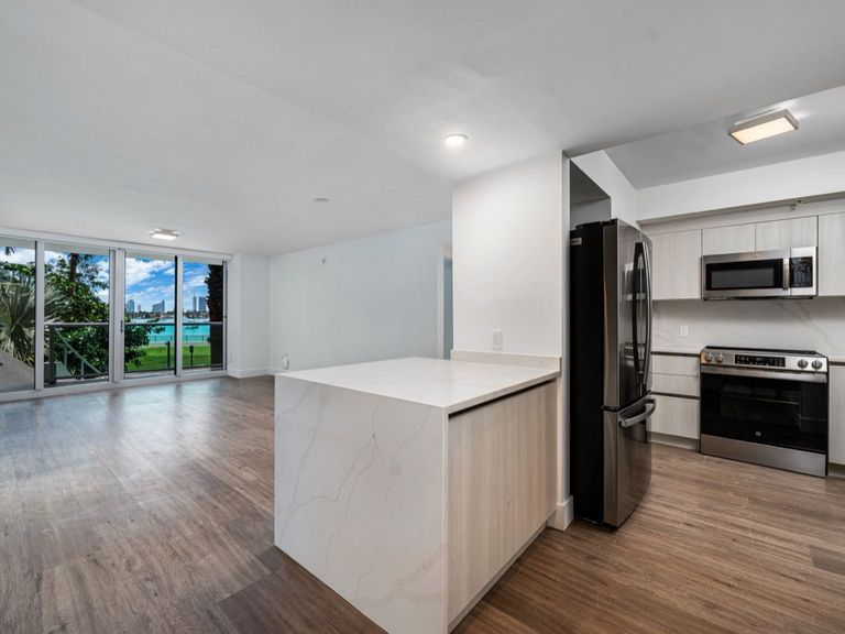 Flamingo South Beach apartments in Miami Beach, FL – photo 10