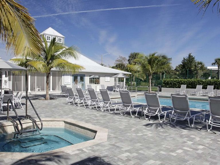 Flats on the Green apartments in Tamarac, FL – photo 20