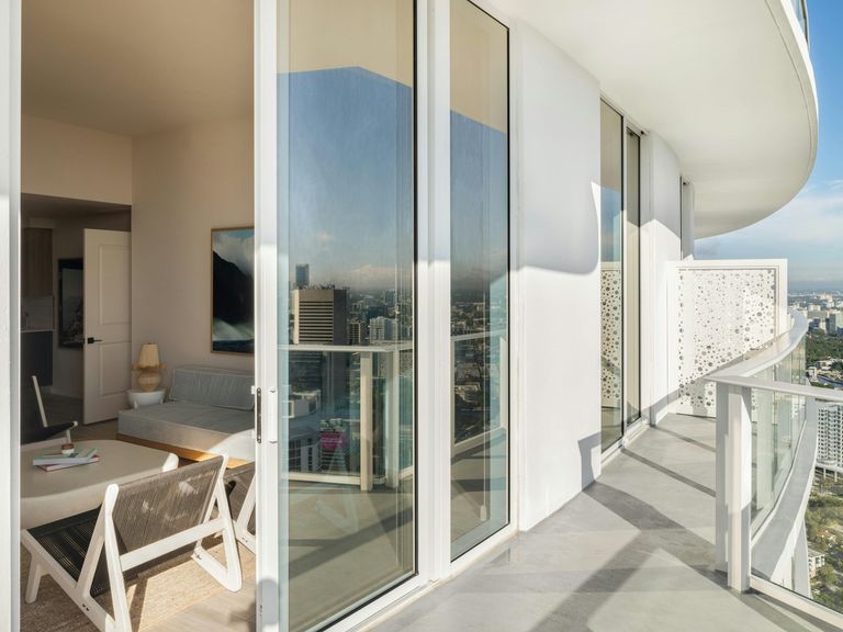 Flow Brickell apartments in Miami, FL – photo 24