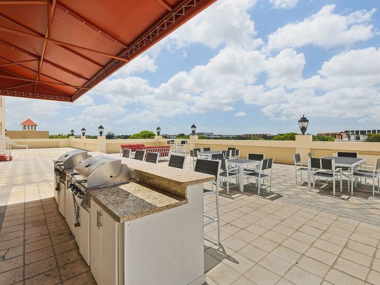 Fontainebleau Milton Apartments apartments in Miami, FL – photo 10