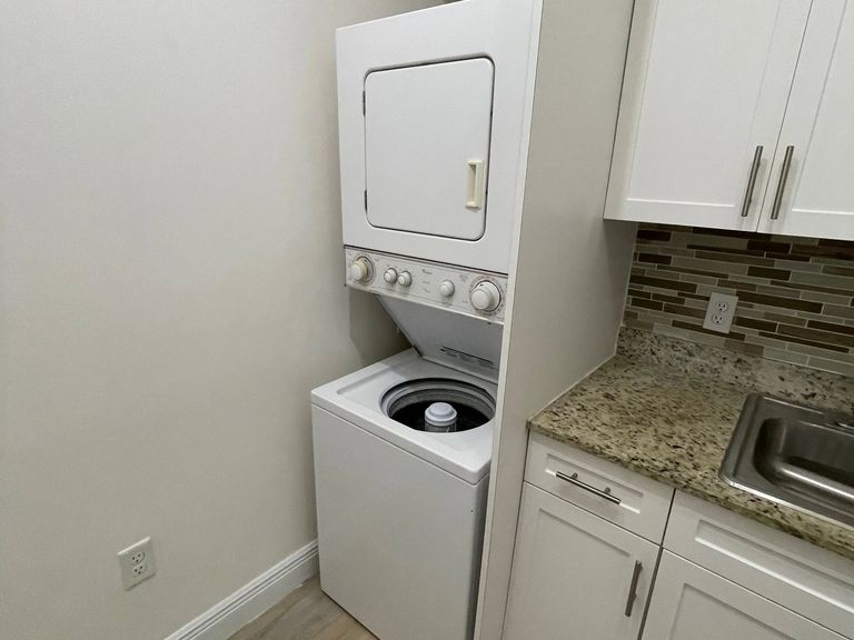 Fontainebleau Milton Apartments apartments in Miami, FL – photo 49