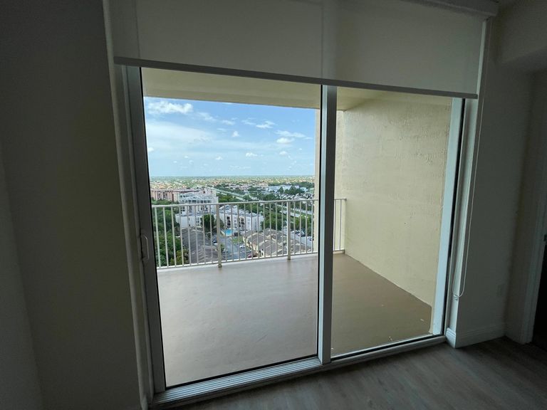 Fontainebleau Milton Apartments apartments in Miami, FL – photo 51