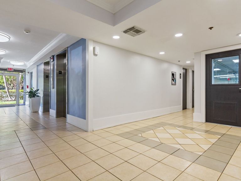 Forest Place apartments in Miami, FL – photo 10