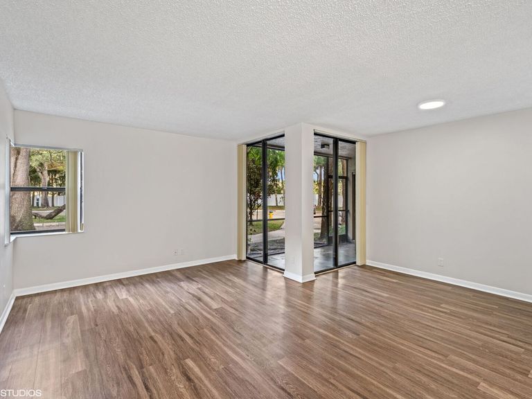 Forest Pointe apartments in Coconut Creek, FL – photo 13