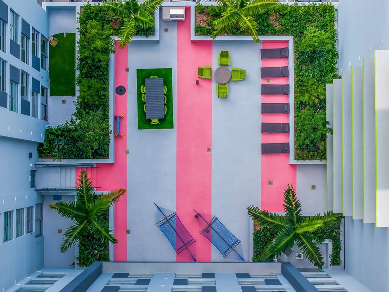 Fourteen Main Street Residences apartments in Miami, FL – photo 12