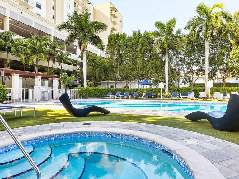 Gables 37 Grand apartments in Miami, FL – photo 16