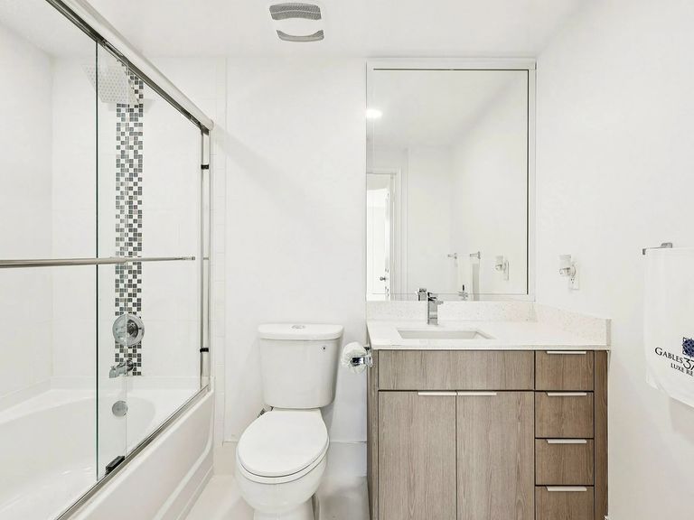 Gables 37 Grand apartments in Miami, FL – photo 19