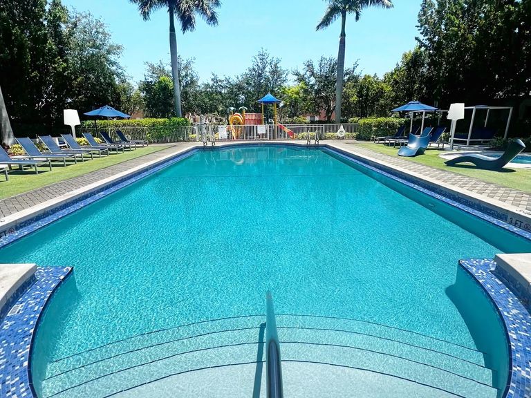 Gables 37 Grand apartments in Miami, FL – photo 32