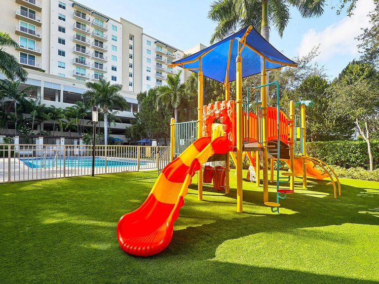 Gables 37 Grand apartments in Miami, FL – photo 9