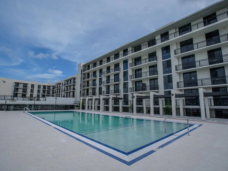 Gardens Residences apartments in North Miami, FL – photo 16