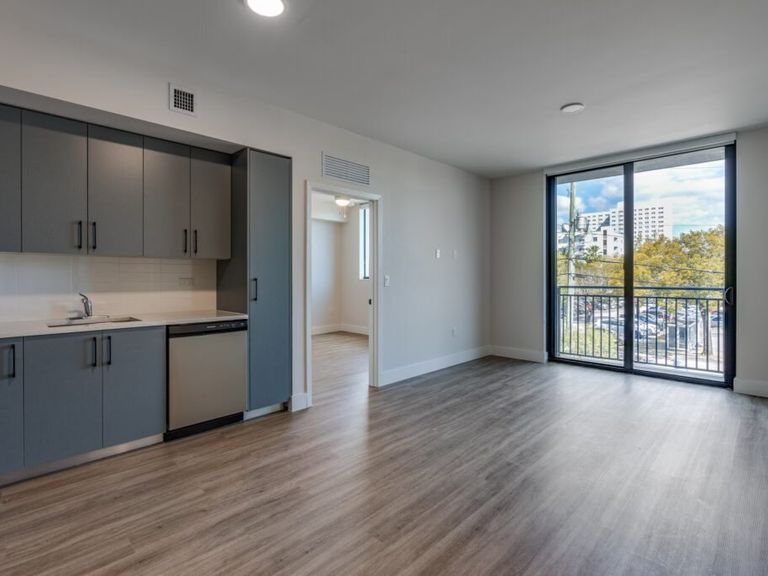 Grand View Park apartments in Miami, FL – photo 9