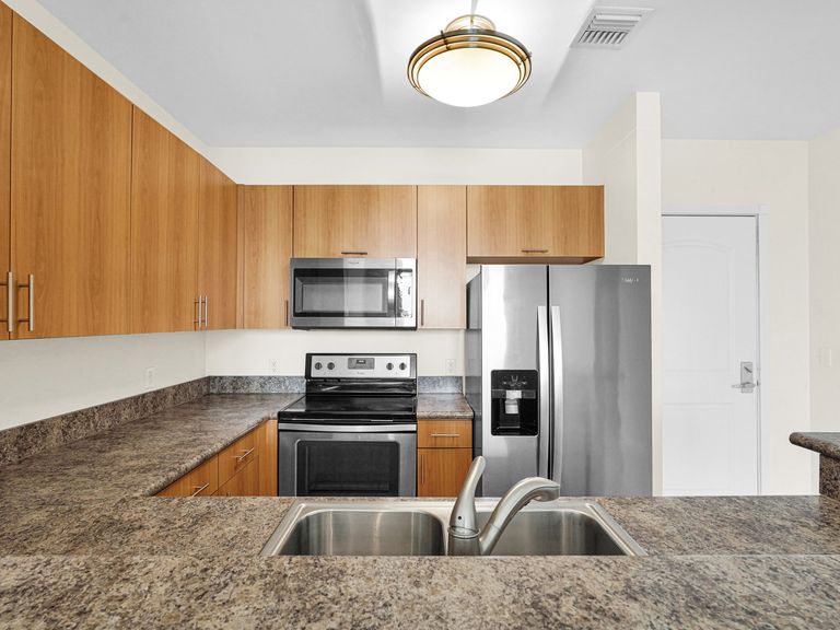 Green House Dadeland apartments in Miami, FL – photo 23