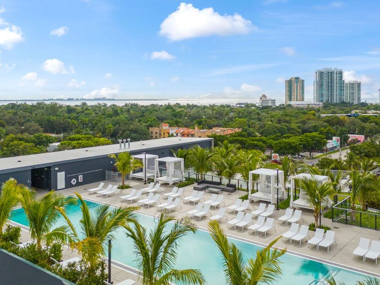 Grove Central Residences apartments in Miami, FL – photo 41