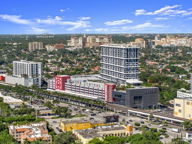 Grove Central Residences apartments in Miami, FL – photo 45