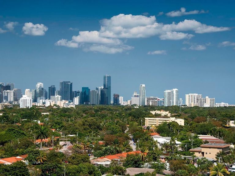 Grove Station Tower apartments in Miami, FL – photo 10