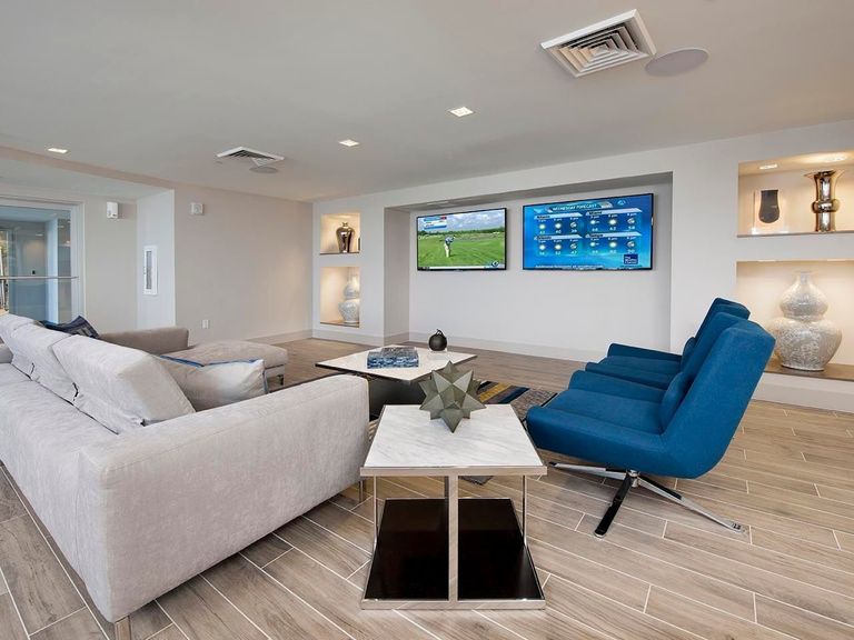 Grove Station Tower apartments in Miami, FL – photo 20