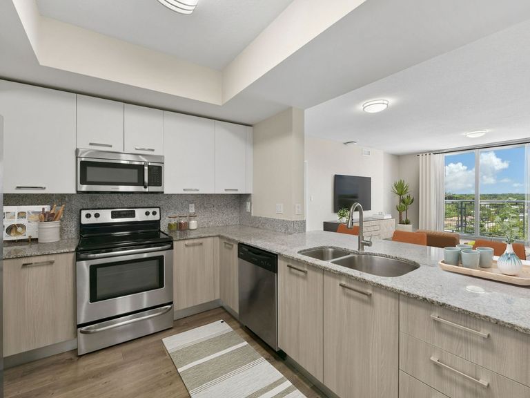 Grove Station Tower apartments in Miami, FL – photo 29