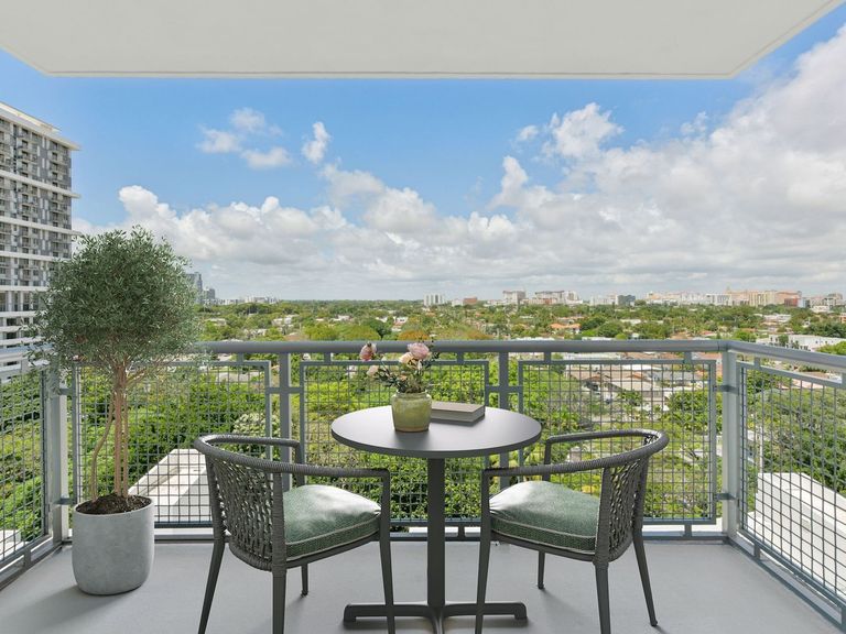 Grove Station Tower apartments in Miami, FL – photo 35