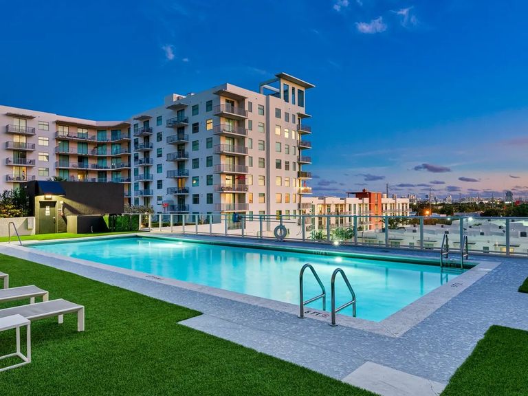 Hollywood East apartments in Hollywood, FL – photo 6