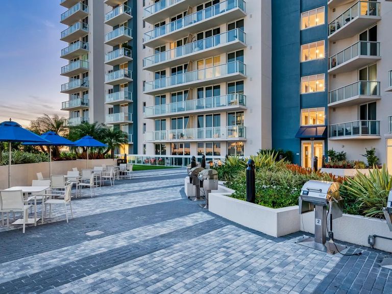 Hollywood East apartments in Hollywood, FL – photo 7