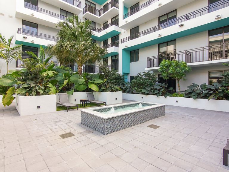 Hollywood Heights on the Boulevard apartments in Hollywood, FL – photo 10