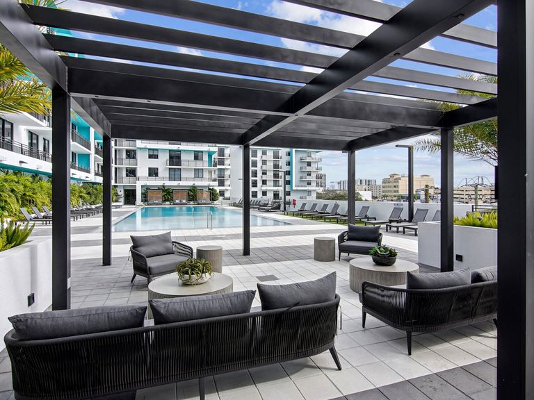 Hollywood Heights on the Boulevard apartments in Hollywood, FL – photo 11