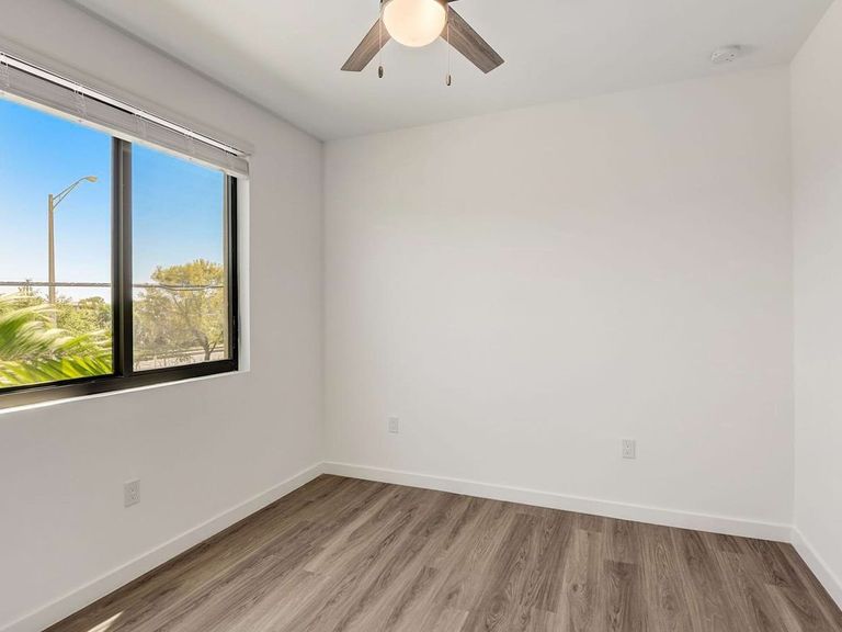 ID Oakland Park apartments in Oakland Park, FL – photo 23