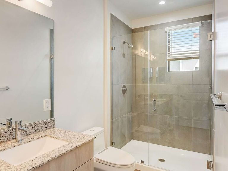 ID Oakland Park apartments in Oakland Park, FL – photo 26