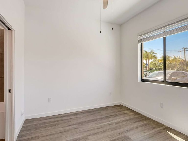 ID Oakland Park apartments in Oakland Park, FL – photo 28