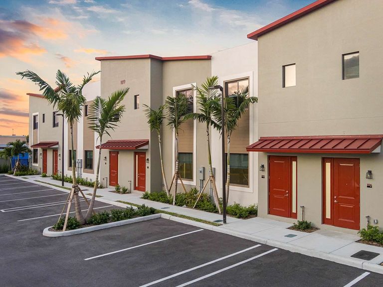 ID Oakland Park apartments in Oakland Park, FL – photo 86