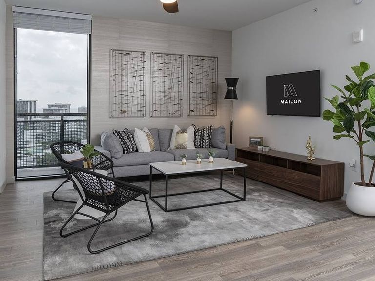 Maizon Brickell apartment community photo