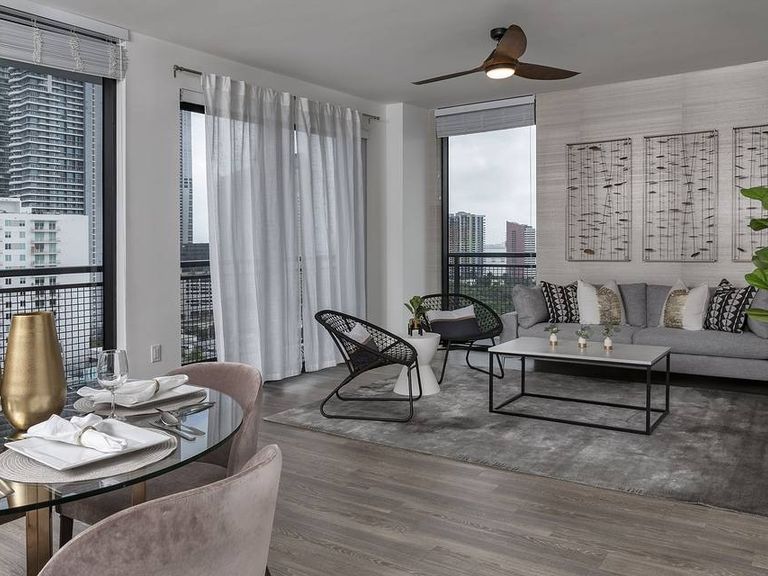 Maizon Brickell apartment community photo