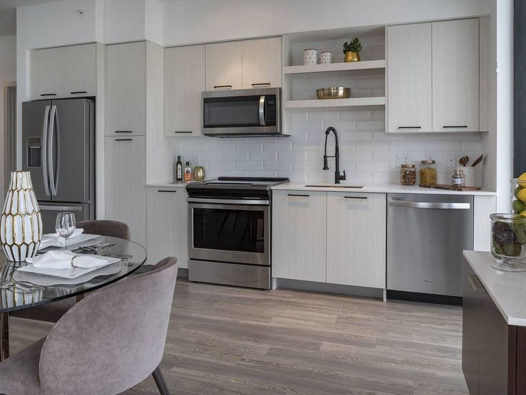 Maizon Brickell apartment community photo