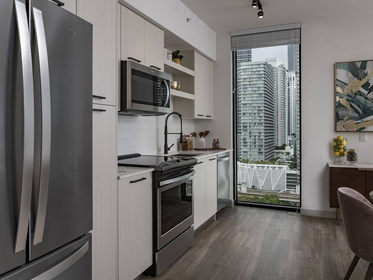 Maizon Brickell apartment community photo
