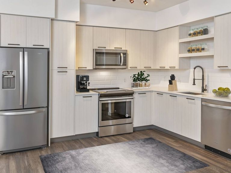 Maizon Brickell apartment community photo