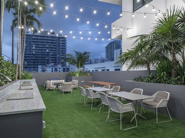 Maizon Brickell apartment community photo