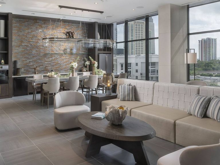 Maizon Brickell apartment community photo