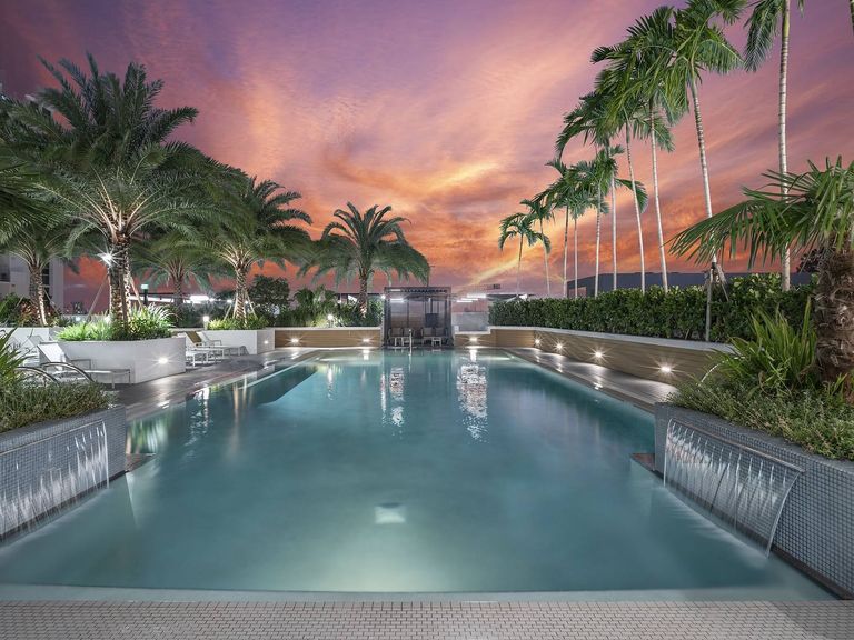 Maizon Brickell apartment community photo