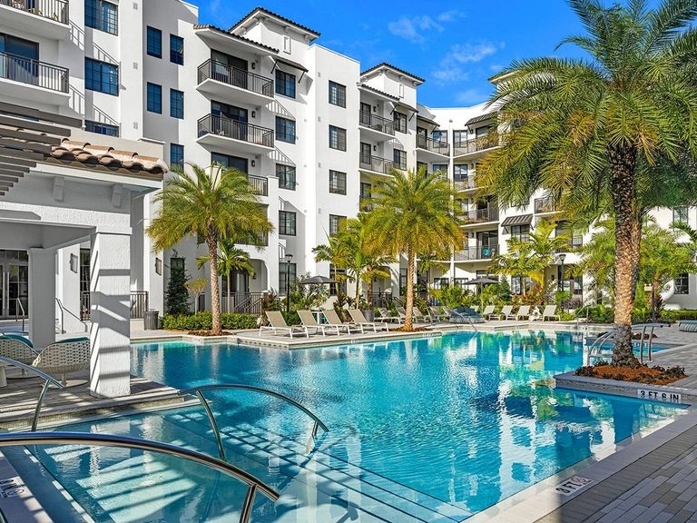 Indigo Palmetto Bay apartments in Palmetto Bay, FL – photo 12
