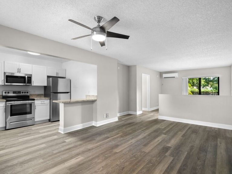 Jacaranda Club apartments in Plantation, FL – photo 36