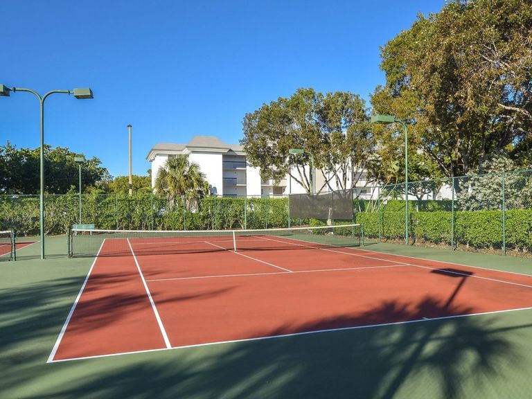 Jacaranda Village apartments in Plantation, FL – photo 14