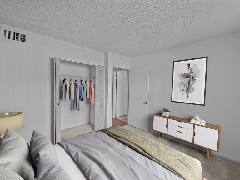 La Vue at Emerald Pointe apartments in Hollywood, FL – photo 28