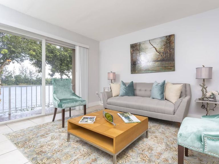 Lake House Apartments apartments in Miami Gardens, FL – photo 11