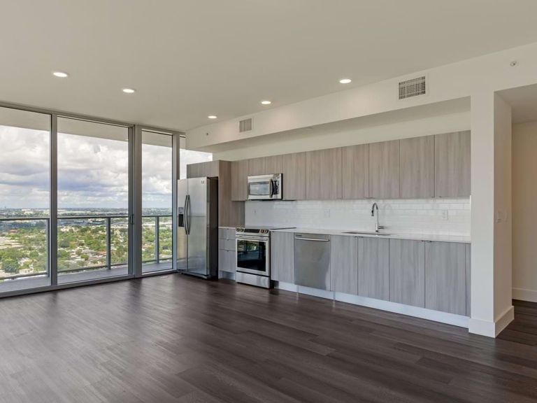 Lantower River Landing apartments in Miami, FL – photo 17