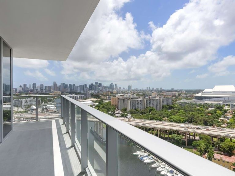 Lantower River Landing apartments in Miami, FL – photo 37