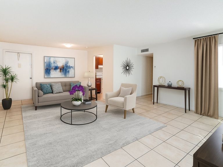 Lauder Ridge Apartments apartments in North Lauderdale, FL – photo 7
