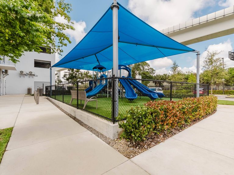 Legacy at 36th apartments in Miami, FL – photo 16