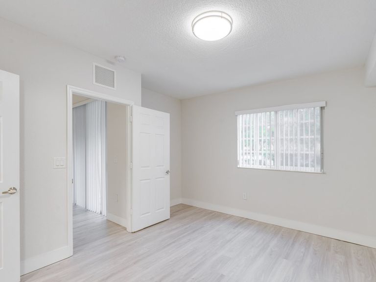 Legacy at Hollywood apartments in Hollywood, FL – photo 17